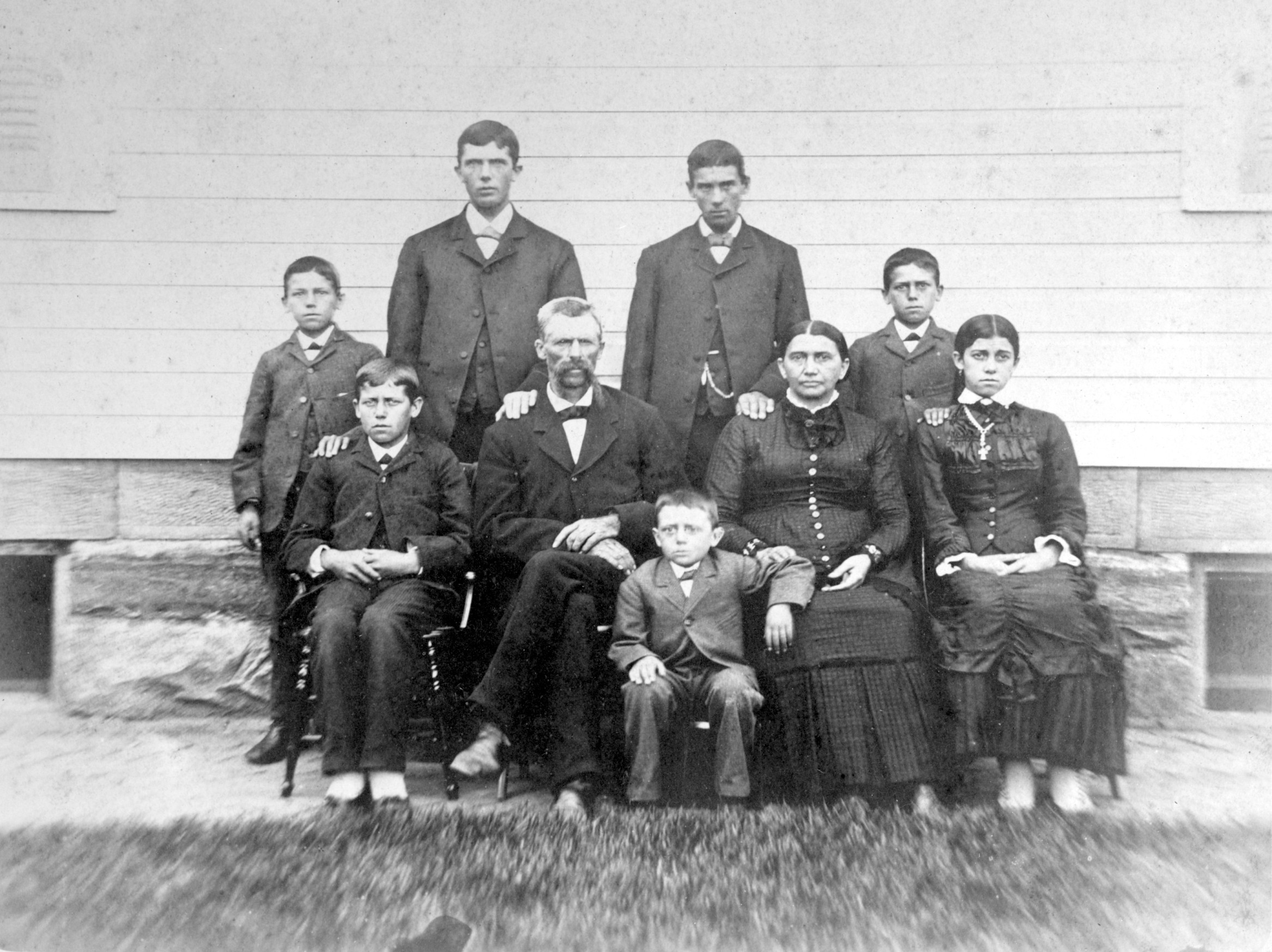 George Logsdon Family circa 1880.jpg
